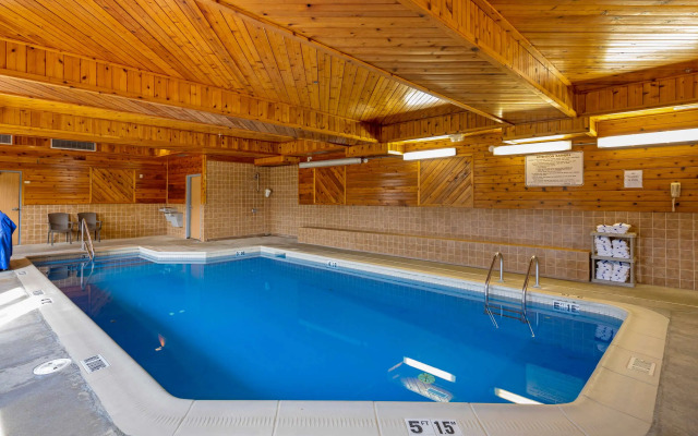 Comfort Suites Anchorage International Airport