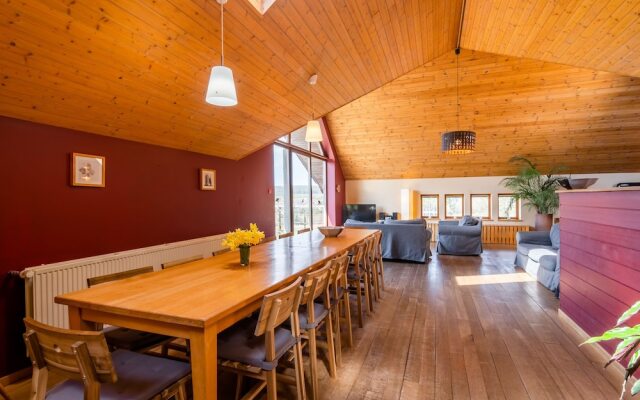 Spacious Chalet in Waimes With Garden