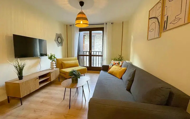 Apartamentos Escarrilla Suites 3000