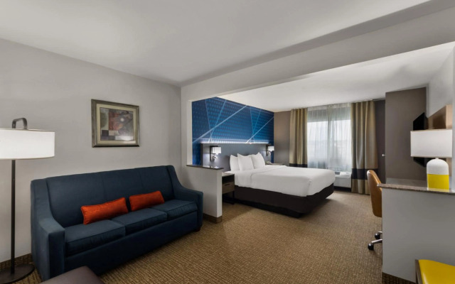 Comfort Inn & Suites