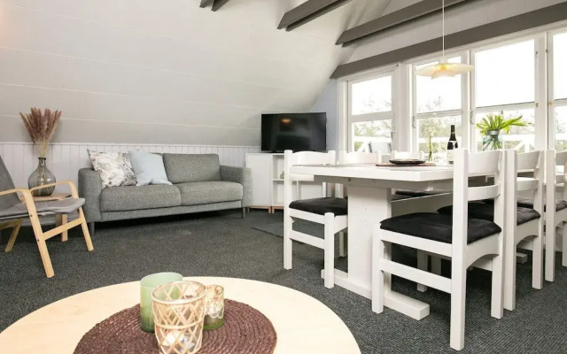 6 Person Holiday Home in Blavand