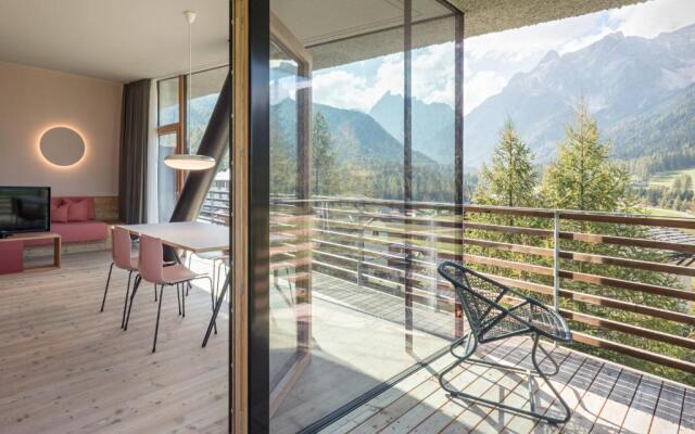 Paramount Alma Suites