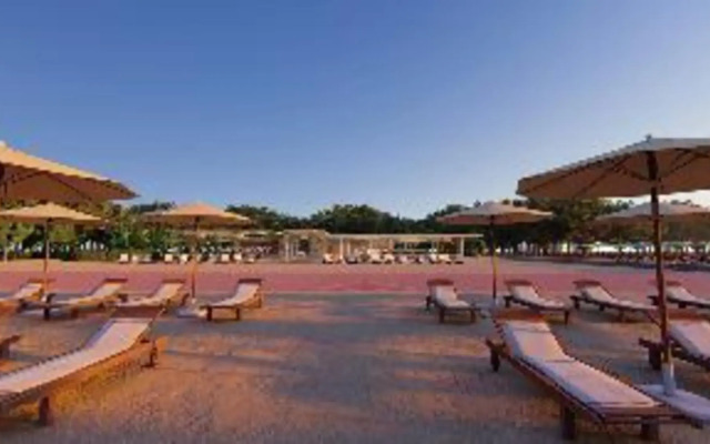 Paloma Paradise Beach Resort