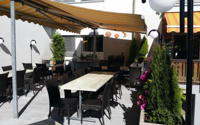 Hotel Restaurant Pizzeria Mare & Monti