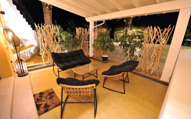 Emesh Boutique Suite