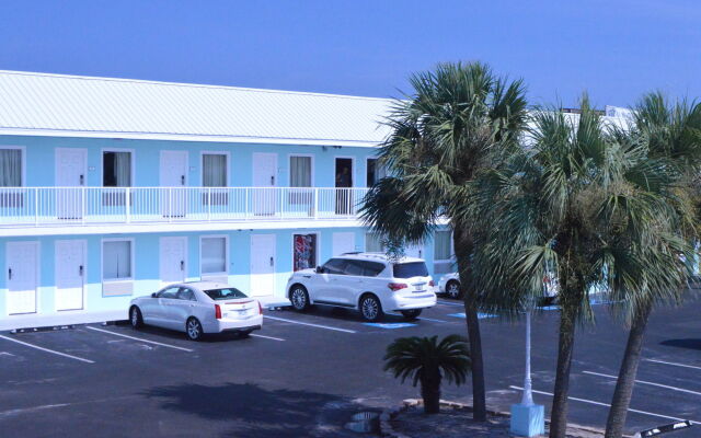 Destin Inn and Suites