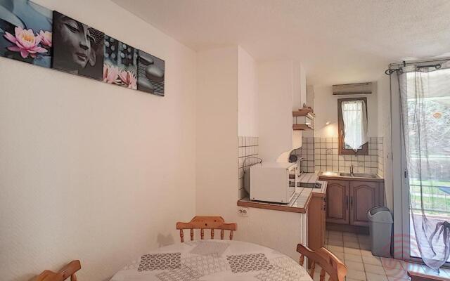 Appartement Lamalou-les-Bains, 1 pièce, 2 personnes - FR-1-451-98