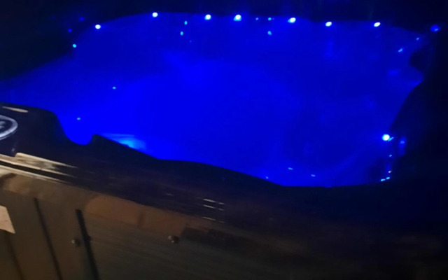 La Caz Anaïs avec jacuzzi