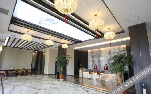 Yunrui Hotel (Dali Dongfang)