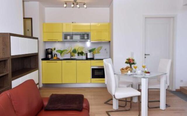 Logierhaus Friedrich -Ferienwohnung Sandstrand - 1.Reihe