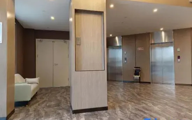 Yaqi Hotel (Ningbo Beilun Meishan Island)