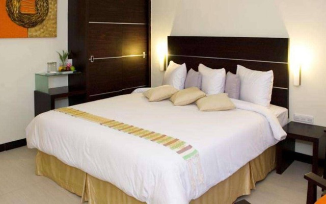 iShine Hotel