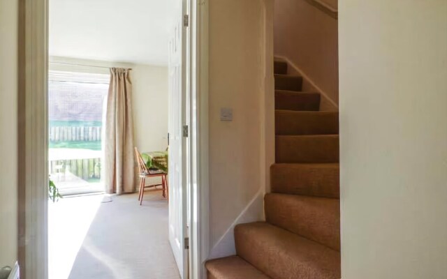 2 Kensey Court