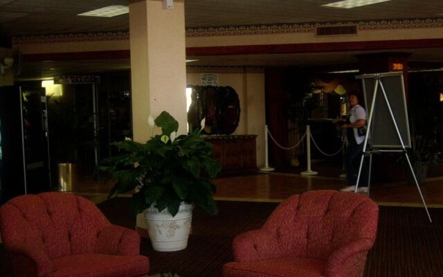 Airport Inn