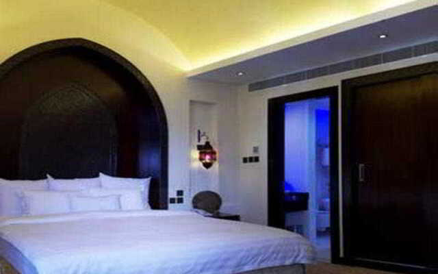 Ista Suites Seef