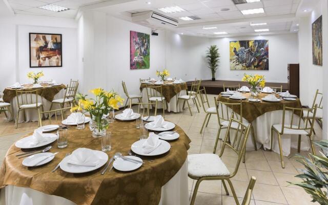 Hotel Corregidor by Cassana