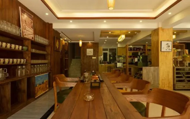 Guilai Xiaoyuan River View Hotel