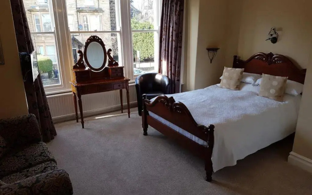 Wynnstay House