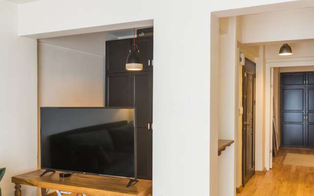 Spotless Flat in Central