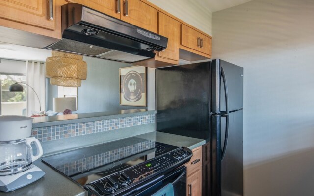 Stylish 1BR Apt Old Town by WanderJaunt