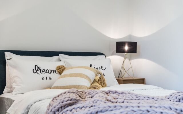 Saint Domain Apartment Hotel
