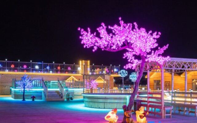 Rezen Yunshui Xiyue Hot Spring Hotel