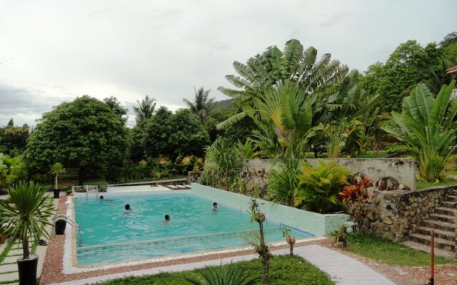 N4 Hotel