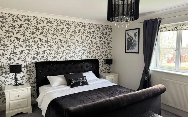 5-bedroom Family Holiday Home Sleeps 7 Garden Parking Pet Friendly North Wales