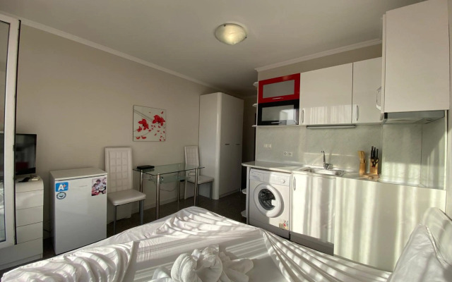 Private Cozy Studio Admiral Plaza C52