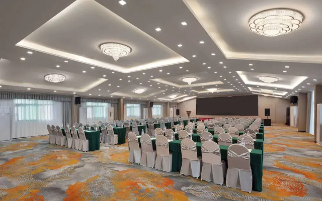 Hawthorn By Wyndham Guangzhou Baiyun Airport