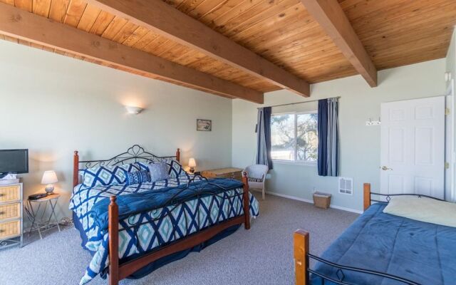 The Strand at Twin Rocks