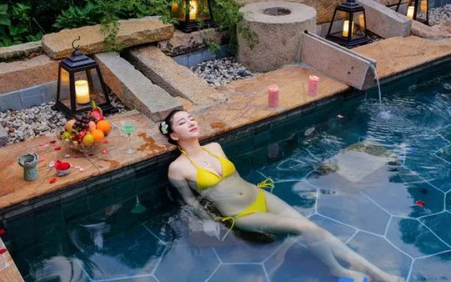 East Tai Lake Grand Hotel