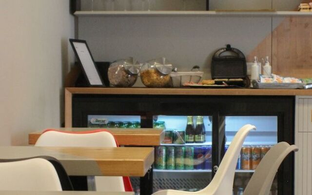 Be Italian Flat Piazza Bovio 22