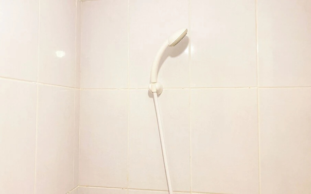 Cozy And Good Choice Studio Apartment At Tokyo Riverside Pik 2 – Bathroom – Jakarta