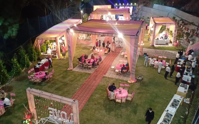 Wood Creek Resort & Spa Kasauli