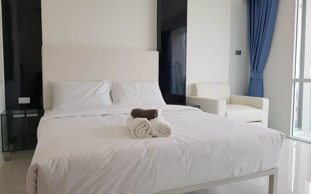 City Center Residence Deluxue Studio 713