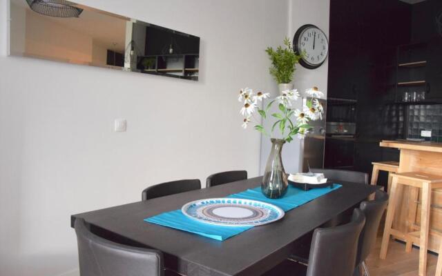 Luxury Apartment by Hi5 - Bajcsy Suite