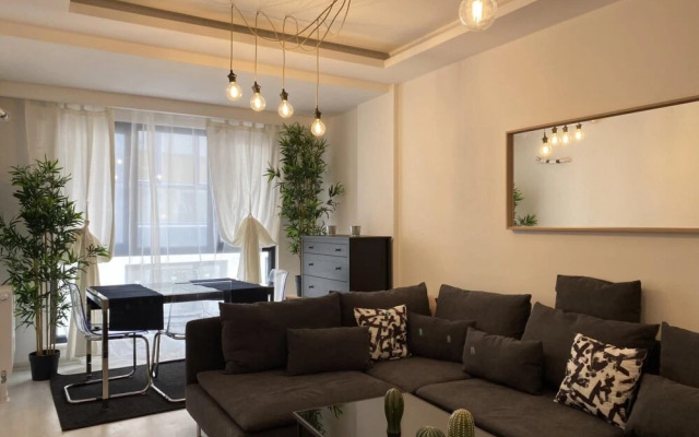 Lovely Flat With Balcony Near Metro in Eyupsultan