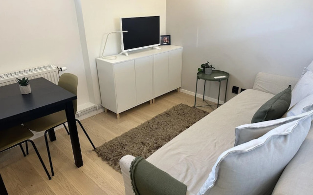 Small 2 Room Apartment in Sollentuna