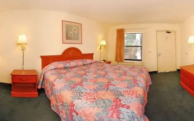 Travelodge by Wyndham Alachua