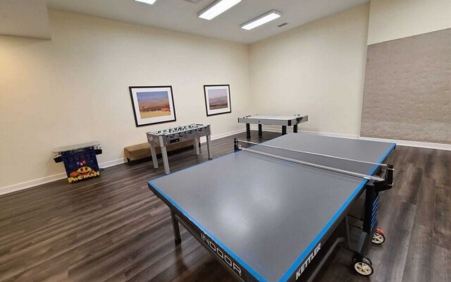 Waterfront York Blvd