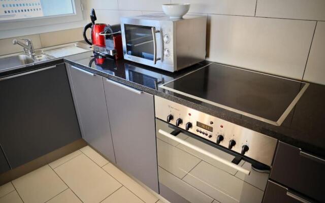 Bright spacious and modern apartment with terrace