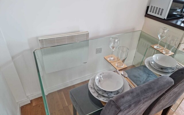 Beautiful 2-bed Apartment in Manchester Centre