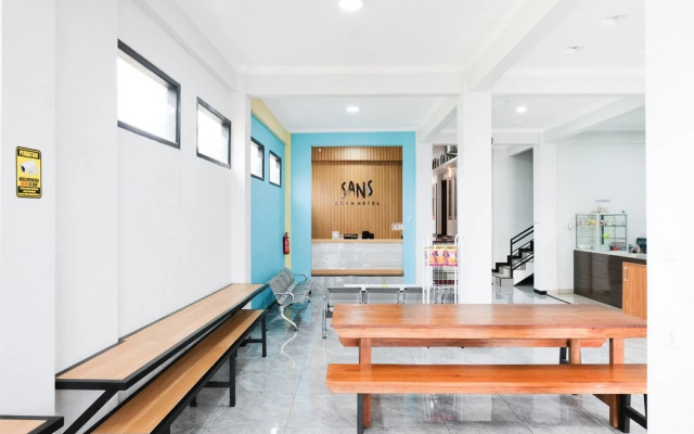 Sans Arya Hotel Batu