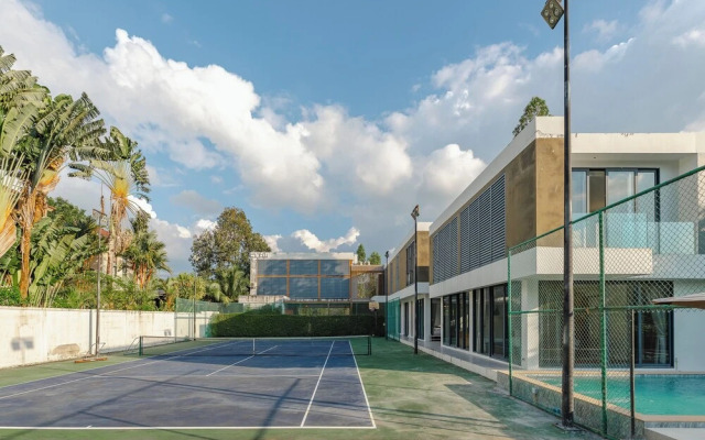 Luxury9BRVillaGolfViewTennisCourt V158