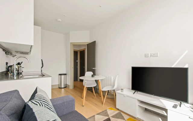 Comfy One Bedroom Apartment in Harrow