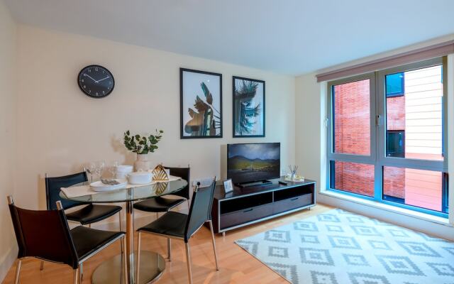 1 Bed Serviced Apartment near Blackfriars