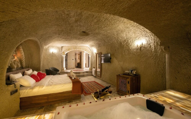 Foremanson Cave Hotel