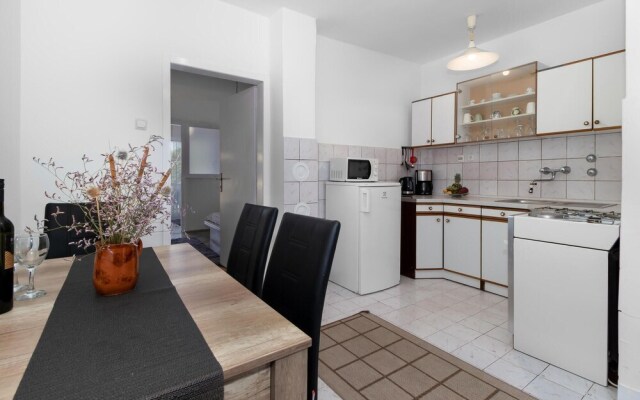 Awesome Home in Malinska With Wifi and 2 Bedrooms