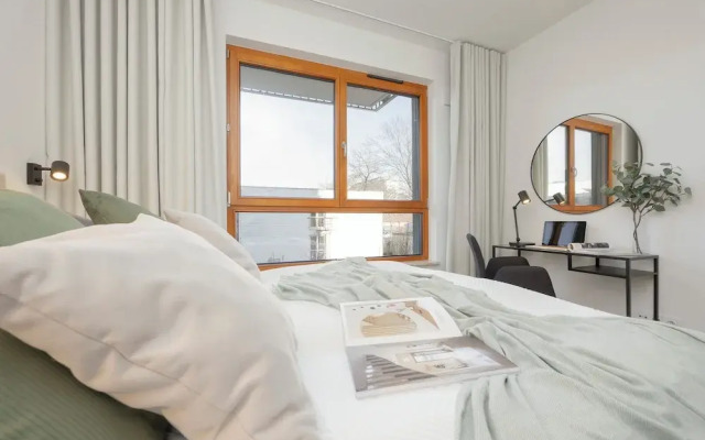 Warsaw Apartment With Parking by Renters
